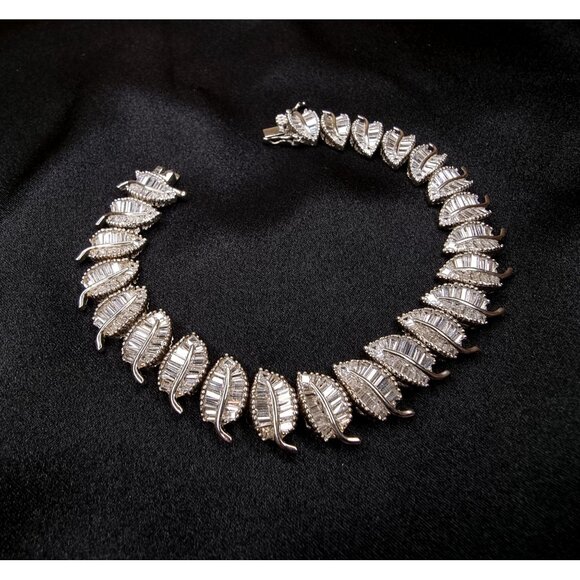 925 Sterling Silver Leaf Motif Bracelet With FZN Signature - Picture 2 of 5